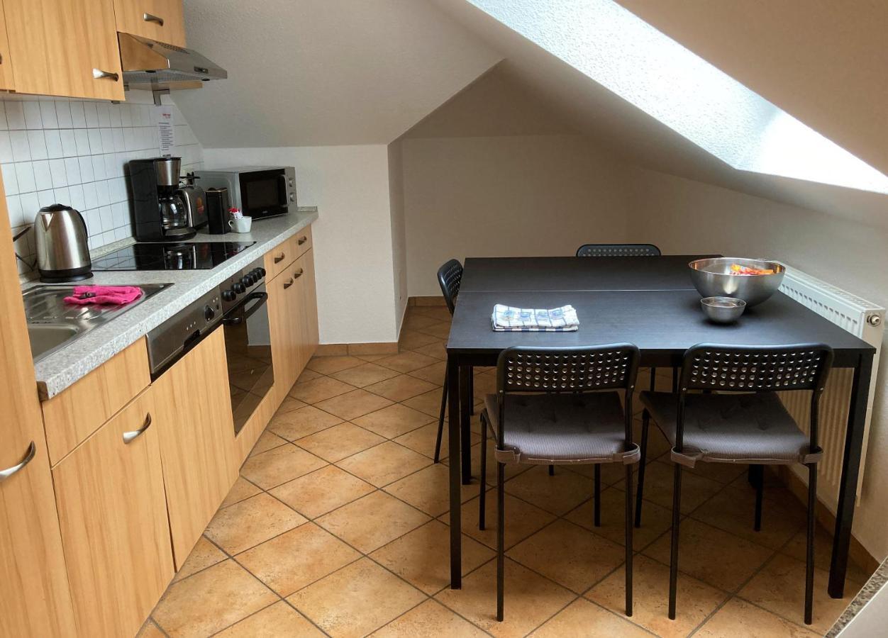 Zentral Gelegene Wohnung Nahe Schwanenteich 츠비카우 외부 사진